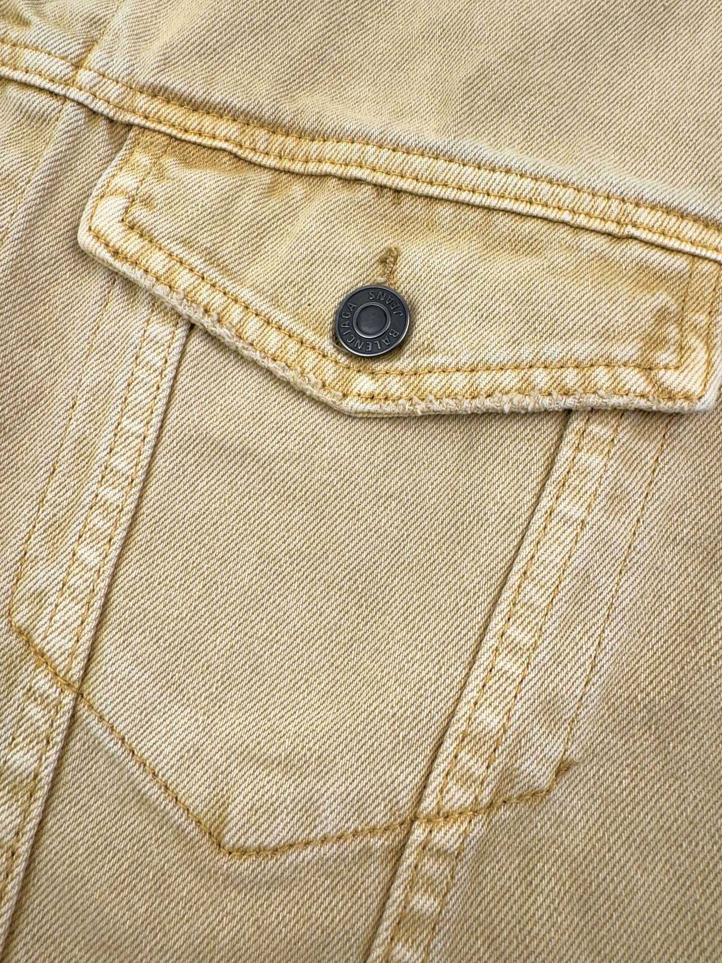 2026 New Balen Embroidered Denim Jacket (BB746-B85)