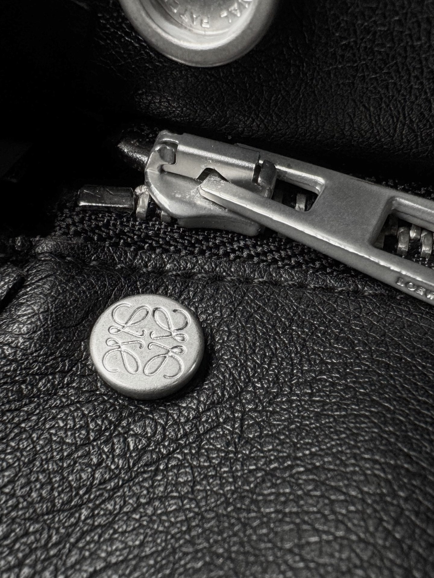 2026 New Way Pocket Zip Leather Jacket (CC909-D10)