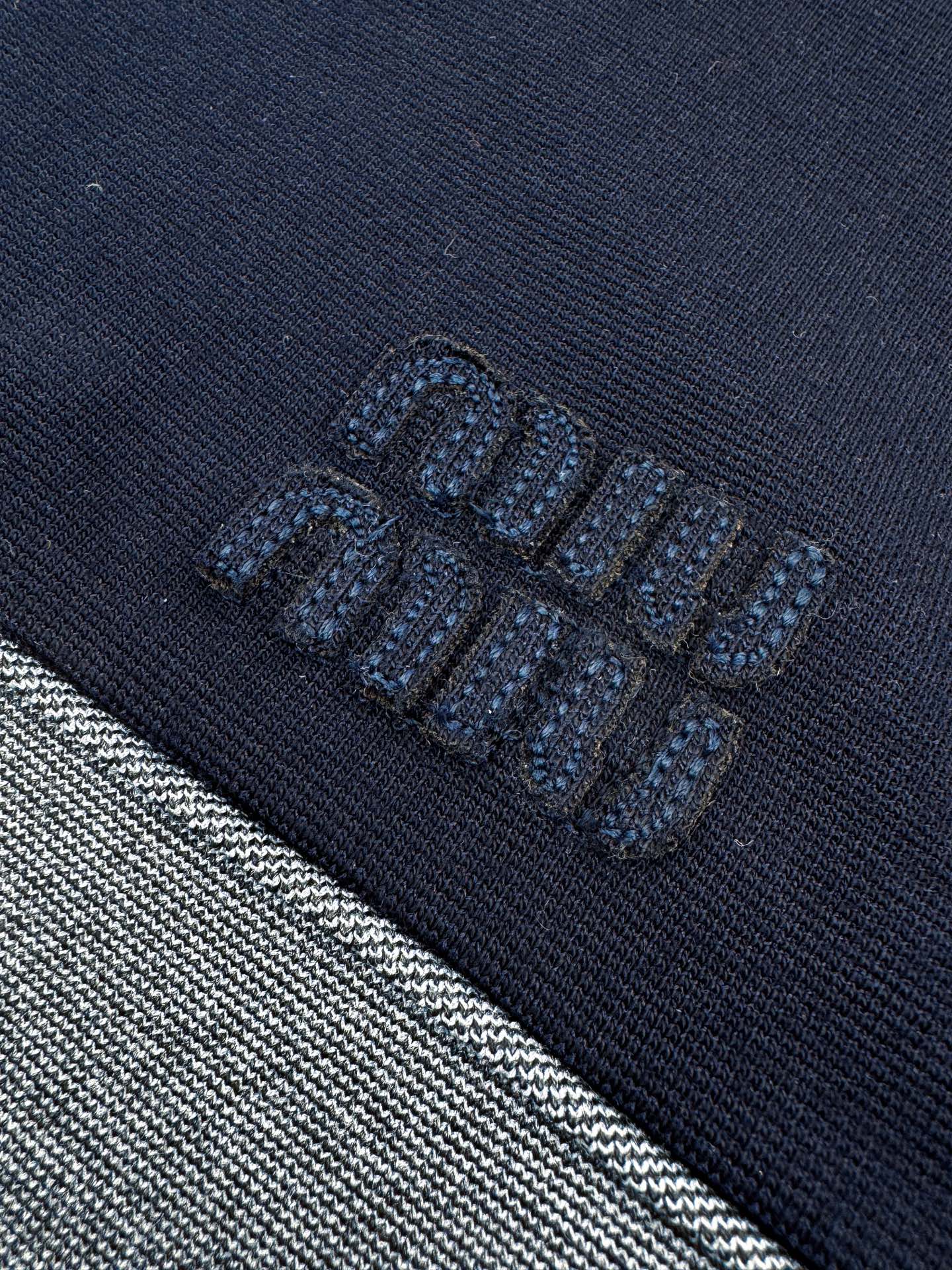 2026 New MM Embroidered Logo Zip Jacket (CC906-C10)