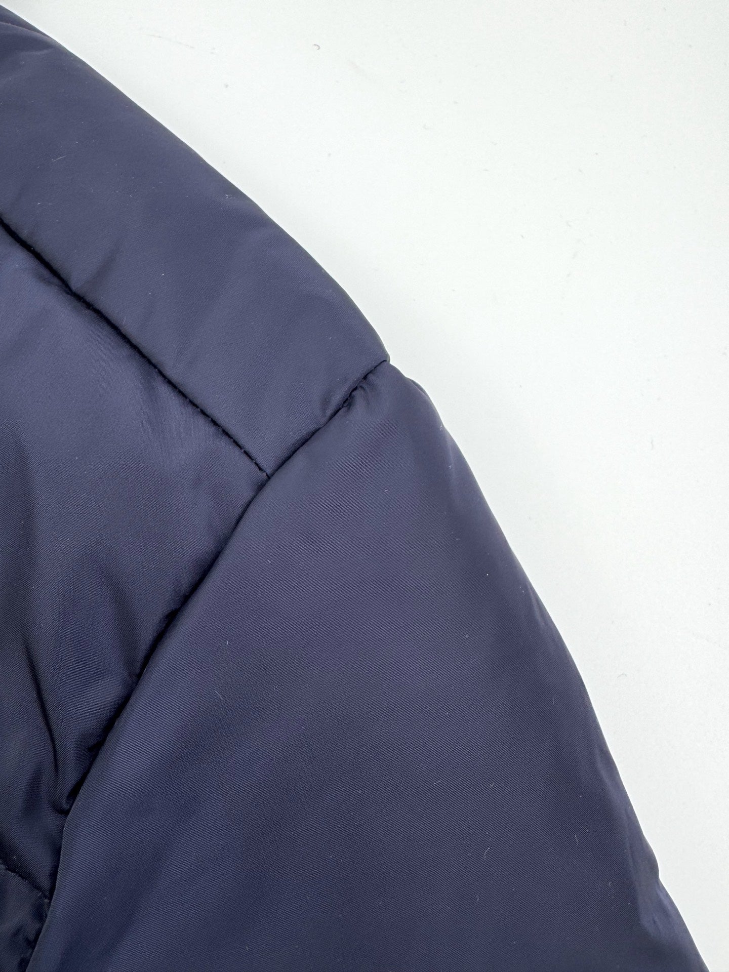 2026 New Triangle Brand Pocket Down Jacket (25297-D65)