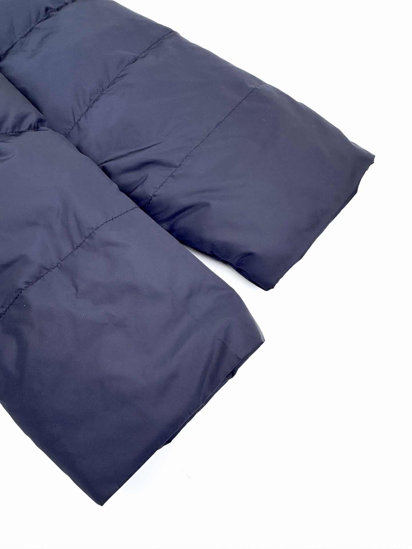 2026 New Triangle Brand Pocket Down Jacket (25297-D65)