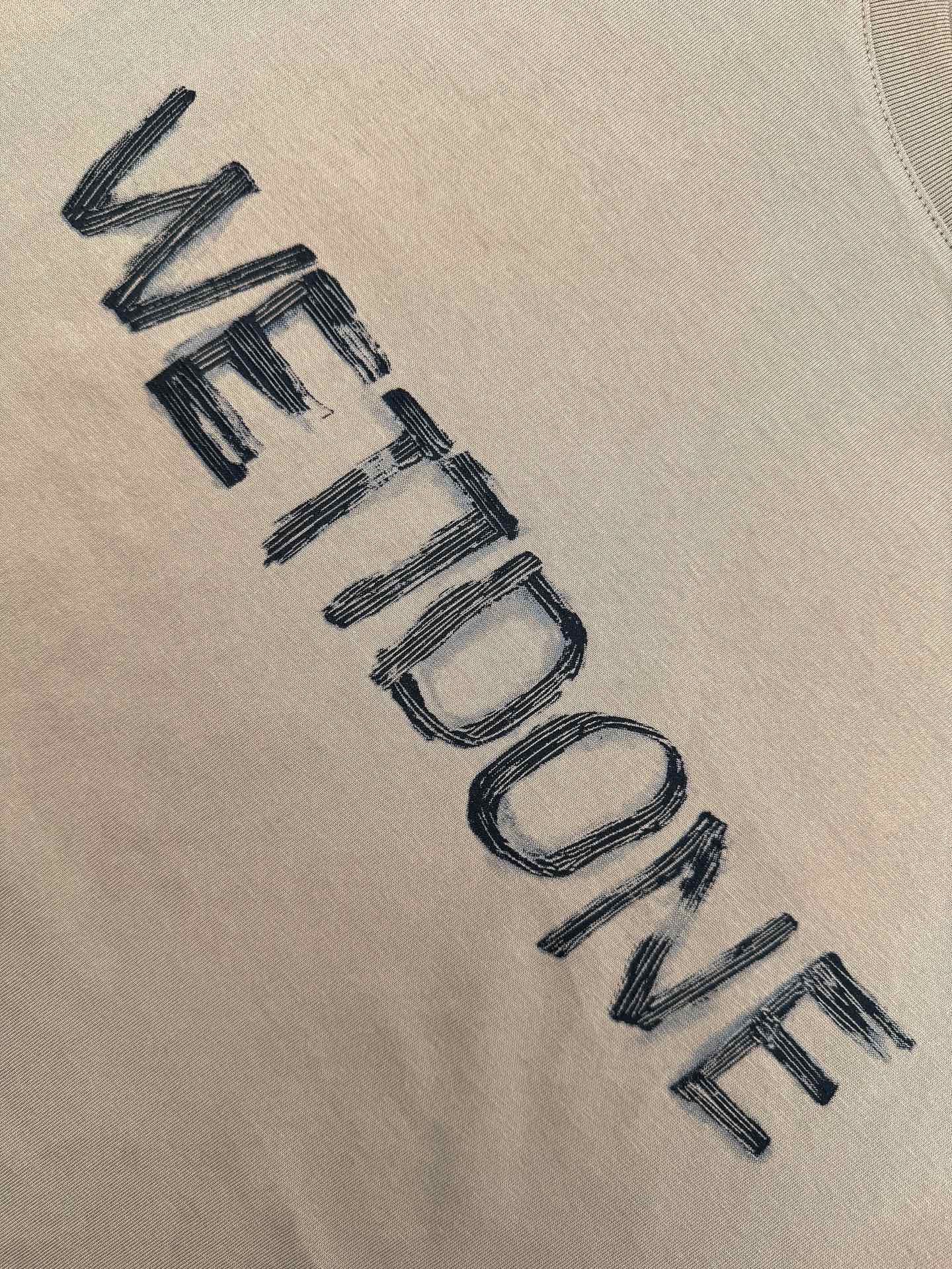 2026 New WE11 Printed Hand-Painted Short-Sleeved Shirt (AA557-A10)