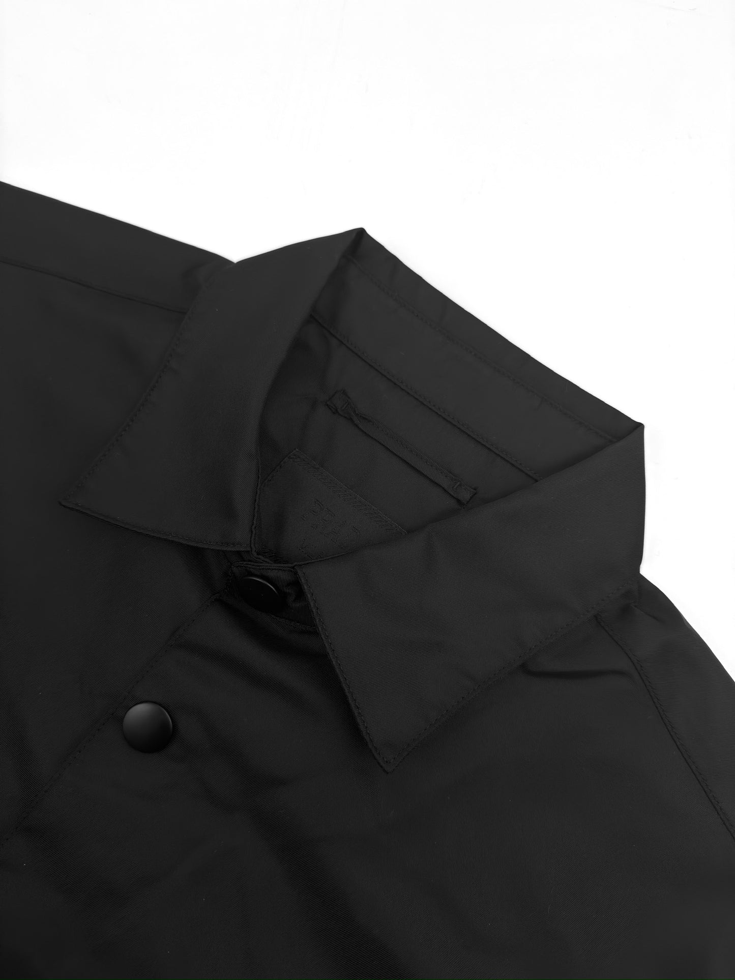 2026 New Triangle Brand Nylon Shirt (MM069-B40)