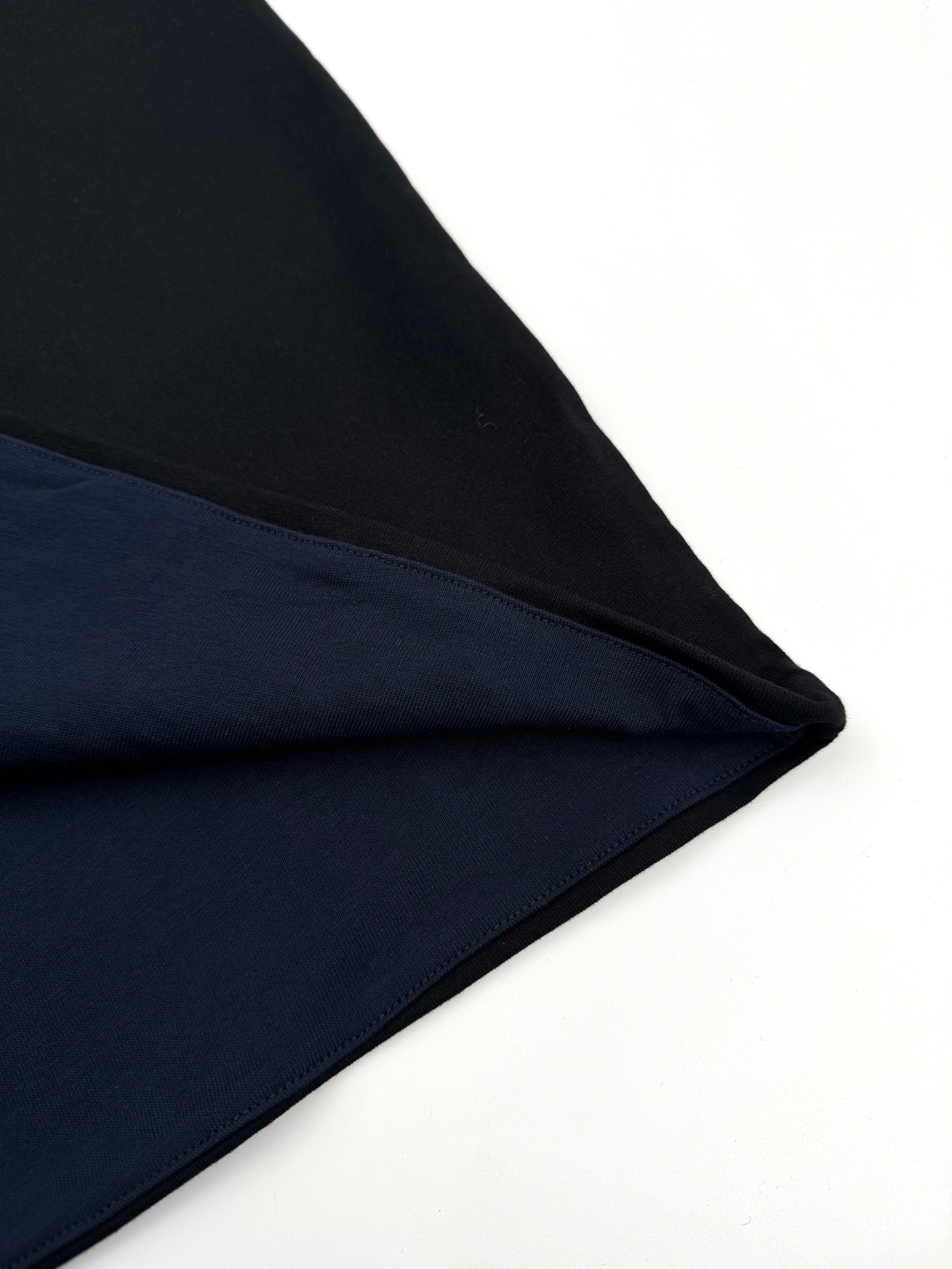 2026 New Mon Reversible Logo Short-Sleeved T-Shirt (25121-A40)