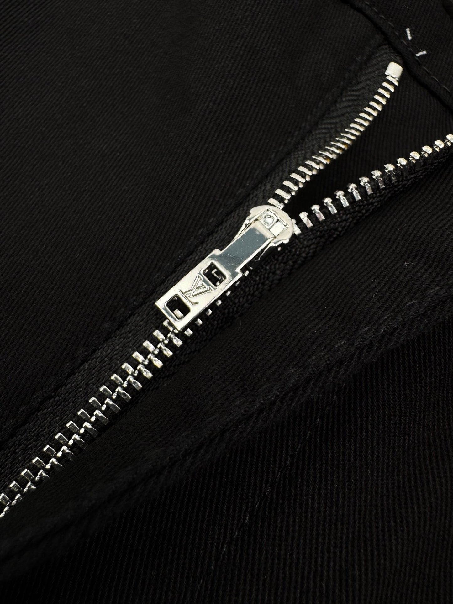 2026 New LY Embellished Bell-Bottom Casual Trousers (MM047-B45)