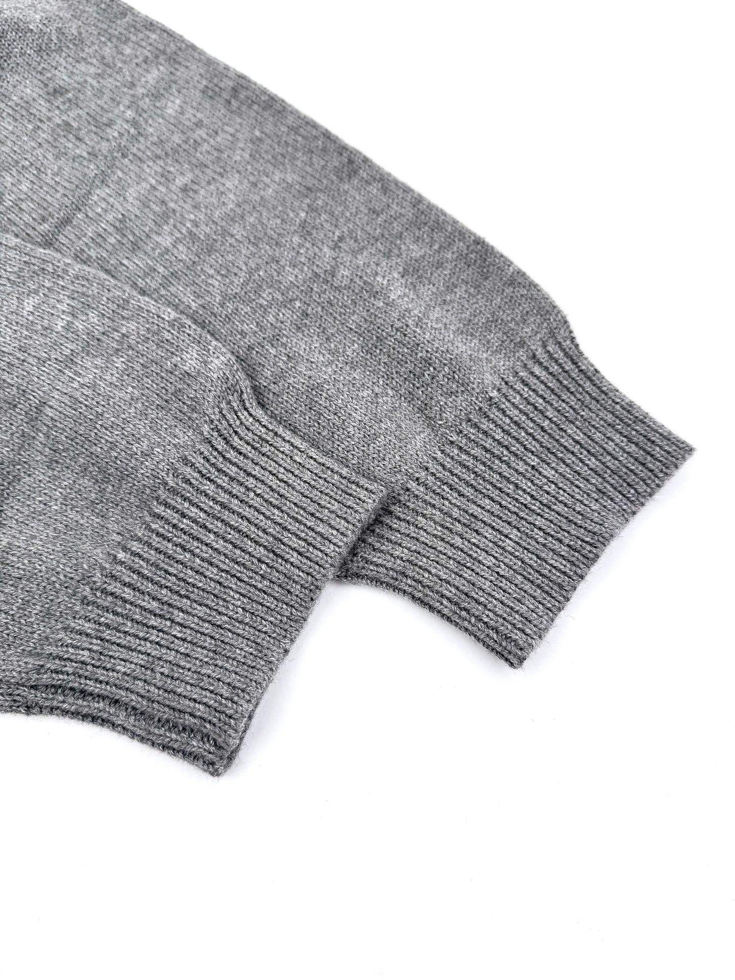 2026 New Arrival GU Embroidered Knit Jumper (25289-B30)