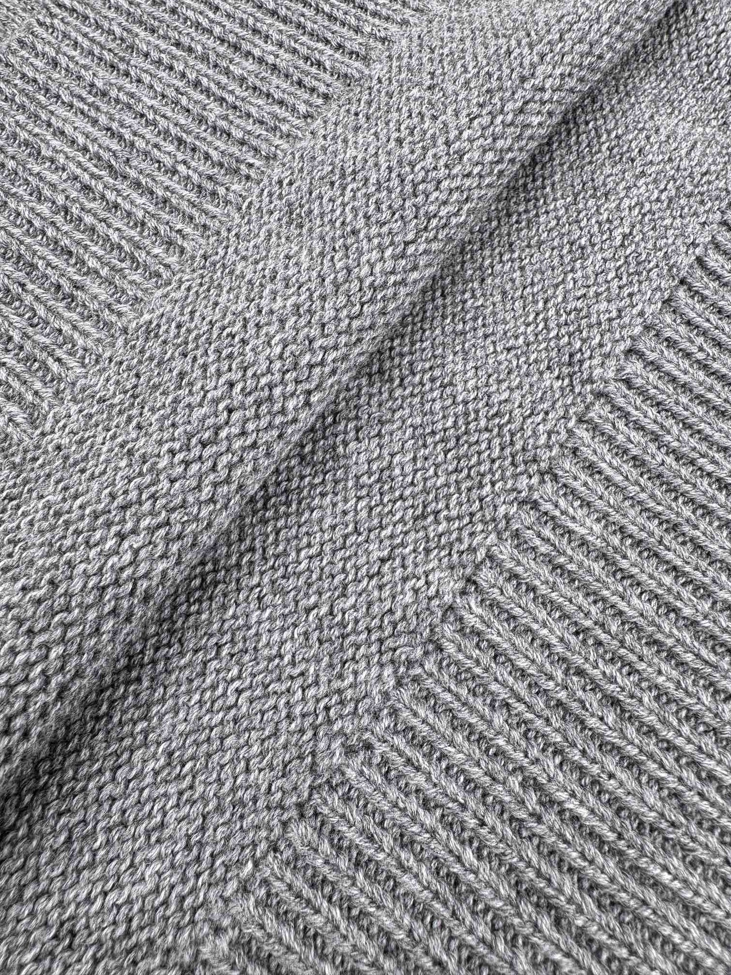 2026 New Arrival GU Embroidered Knit Jumper (25289-B30)