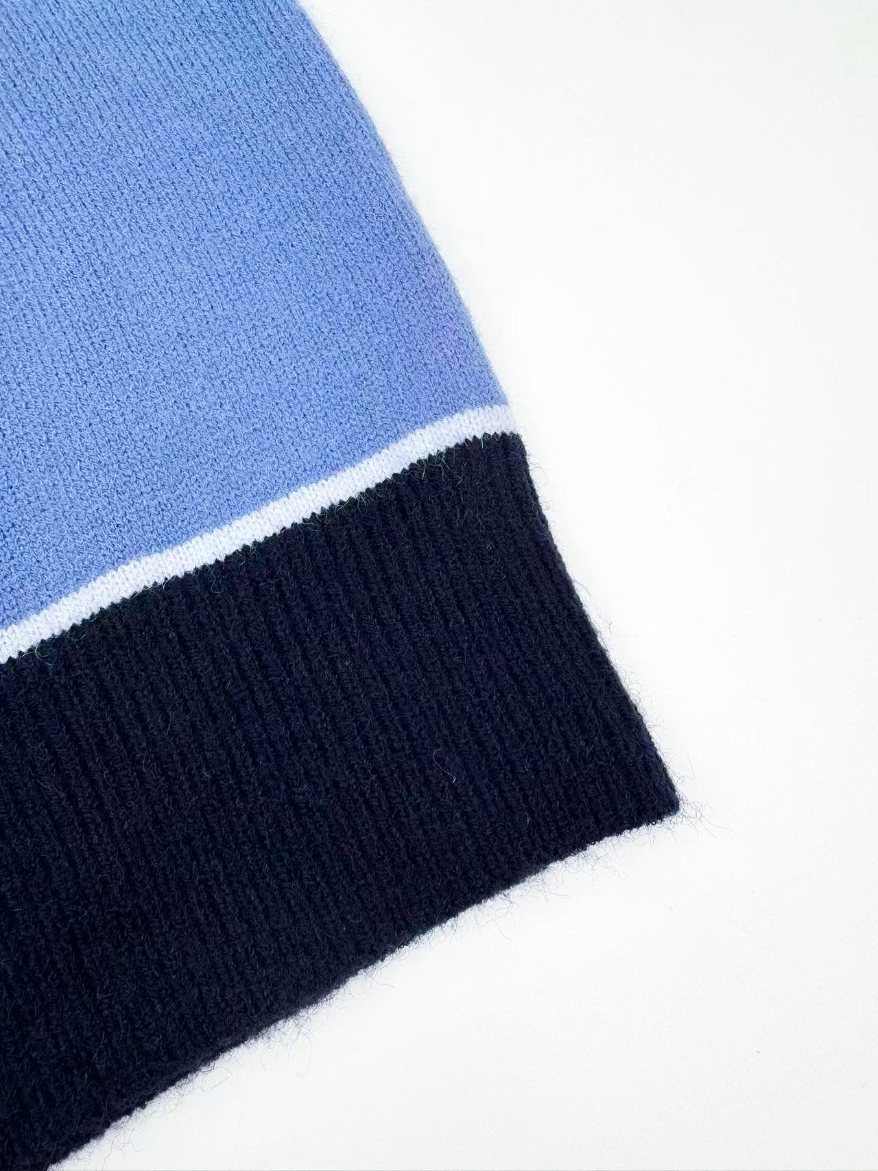 2026 New Arrival CD Patchwork Colour-Block Sweater (25333-B45)