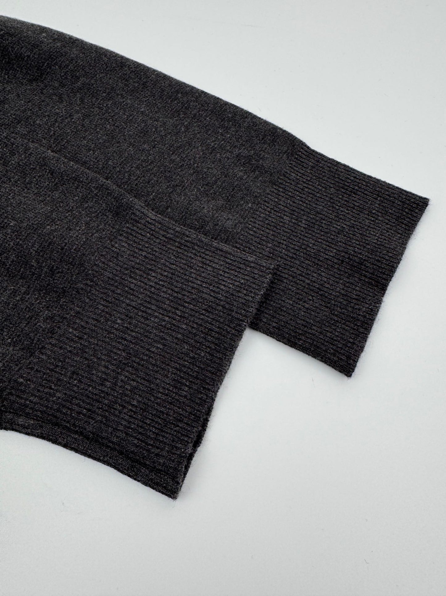 2026 New Arrival GU Embroidered Knitted Jumper (25194-B20)