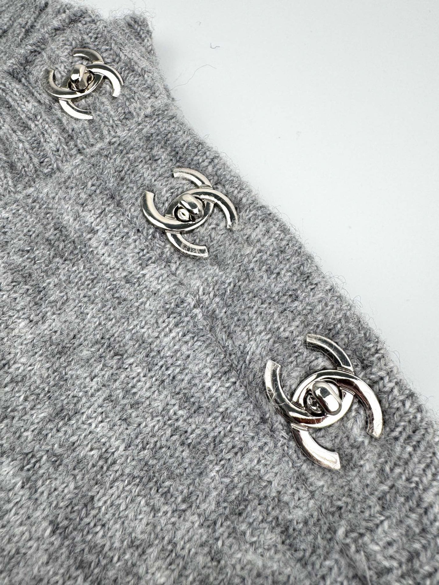 2026 New CC School Bag Buckle Long-Sleeved Jumper (25176-B45)