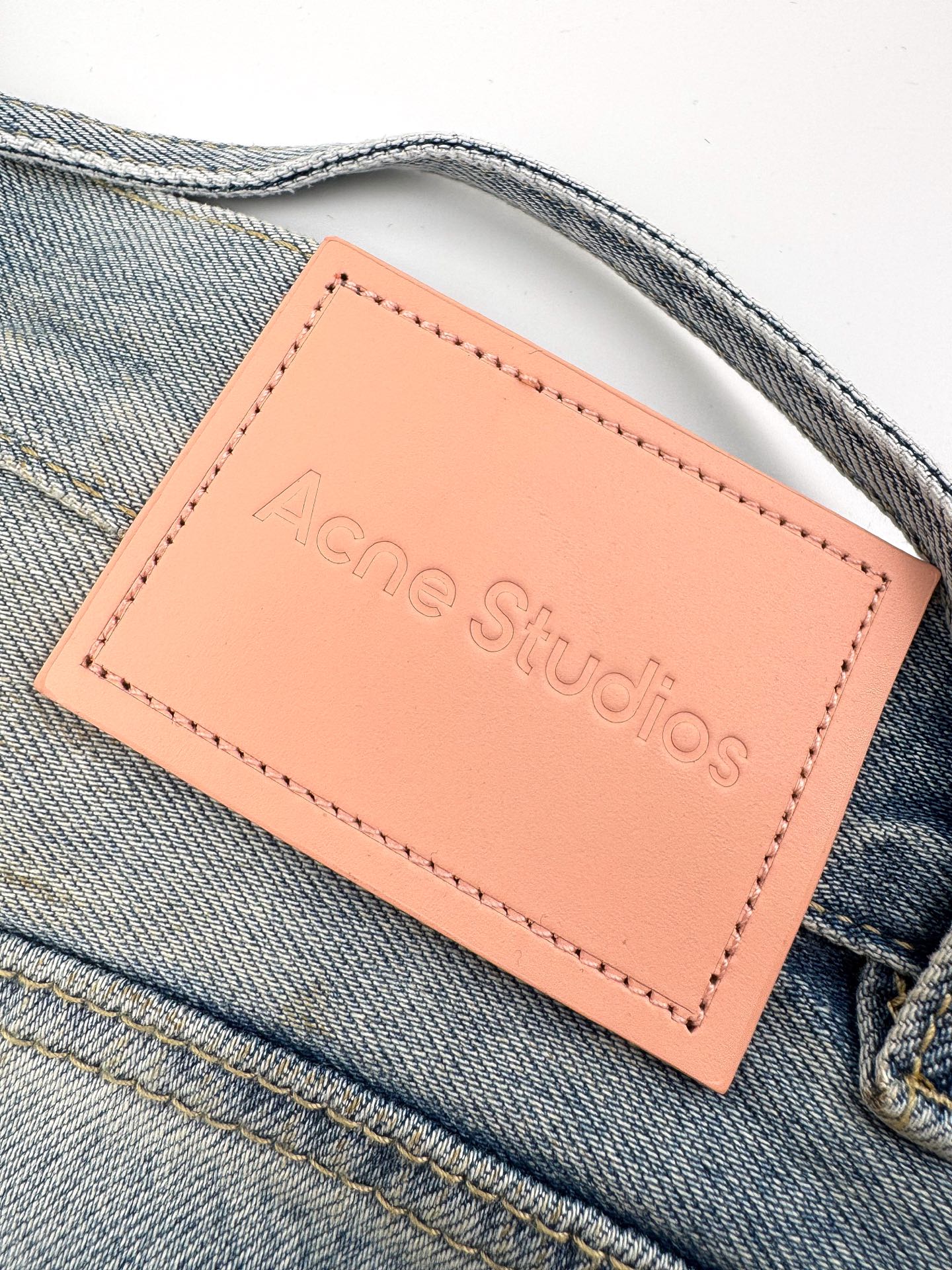 2026 New Acn Ink-Washed Denim Shorts (CC956-B00)