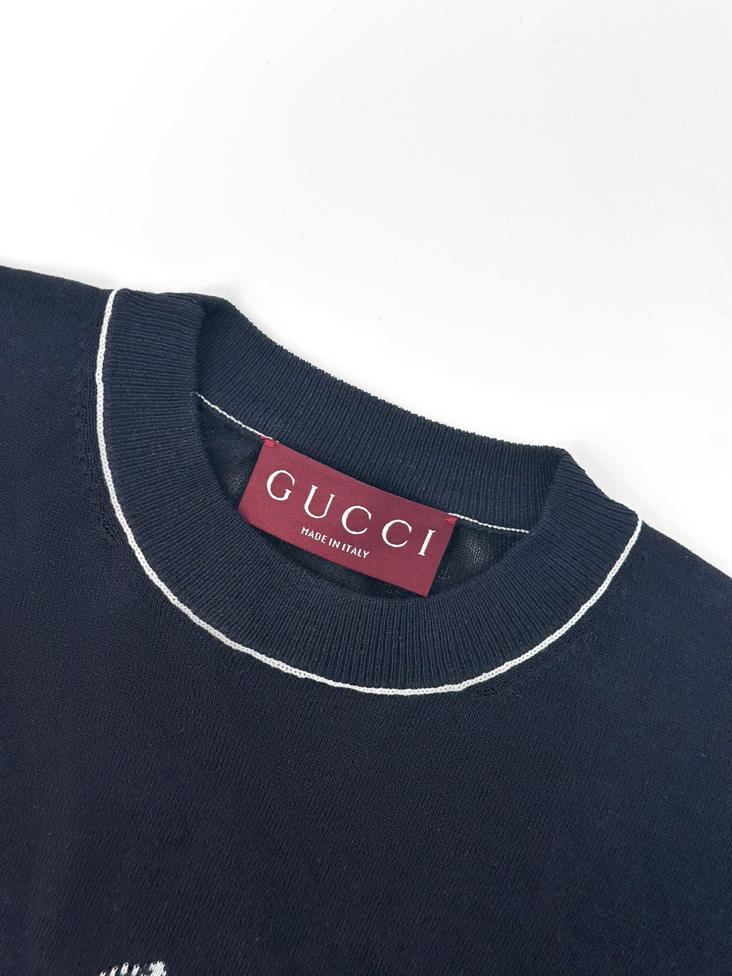 2026 New GU Embroidered Knit Short-Sleeve Top (AA580-A60)