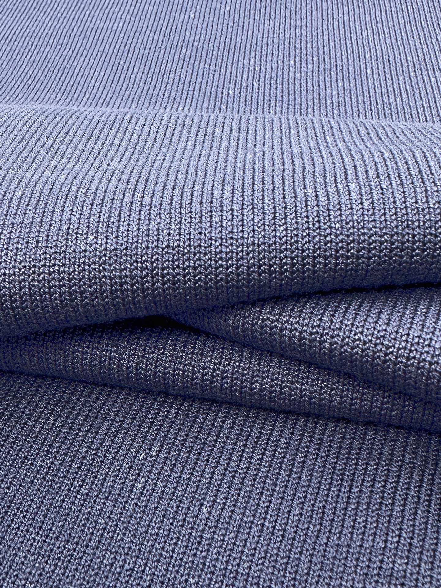 2026 New Triangle Brand Besticktes Poloshirt aus Wollmischung mit Reißverschluss vorne (25127-A70)