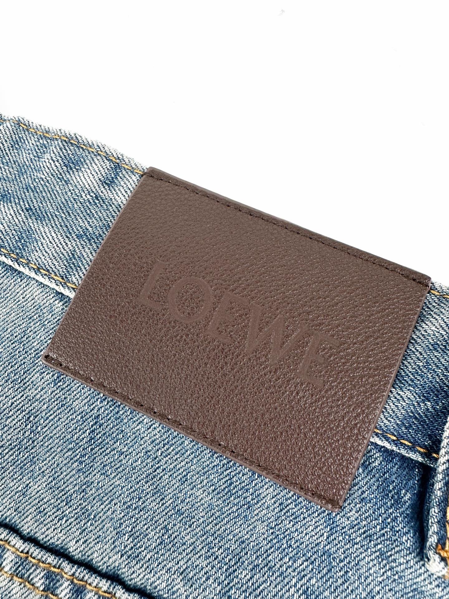 2026 Women’s Way Embroidered Leather-Tagged Jeans (EE414)