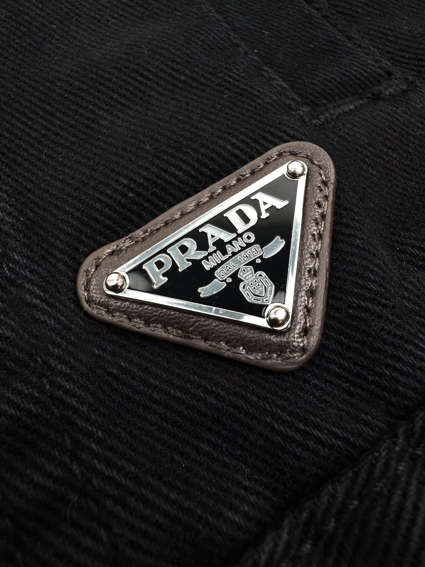 2026 New Triangle Brand Logo Denim Jacket (25301-B80)