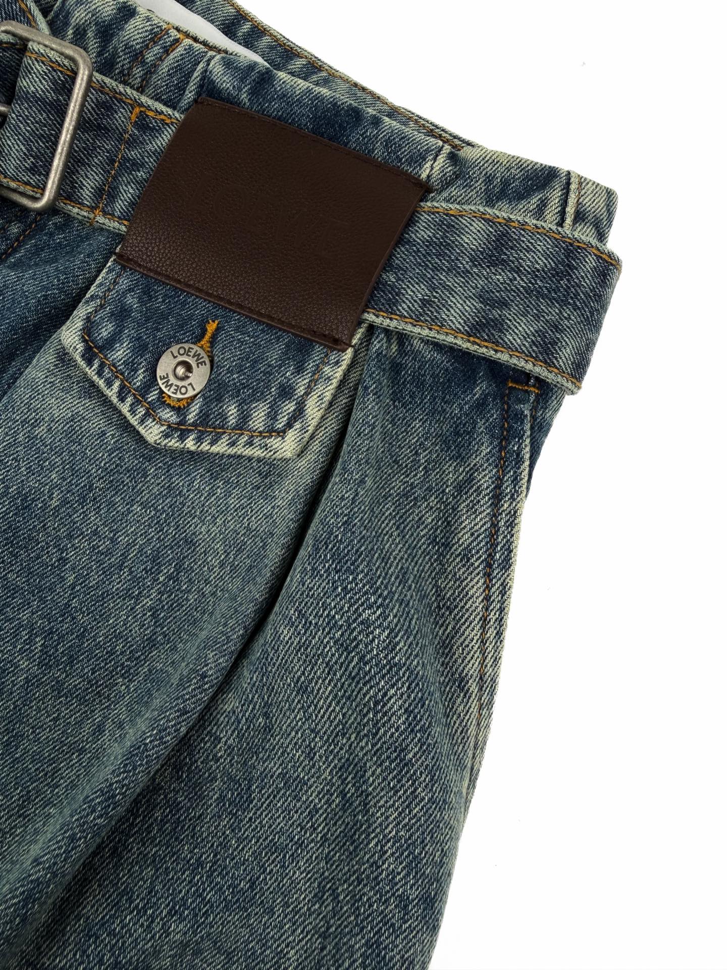 2026 Women’s Way Leather Patch Jeans (EE408)