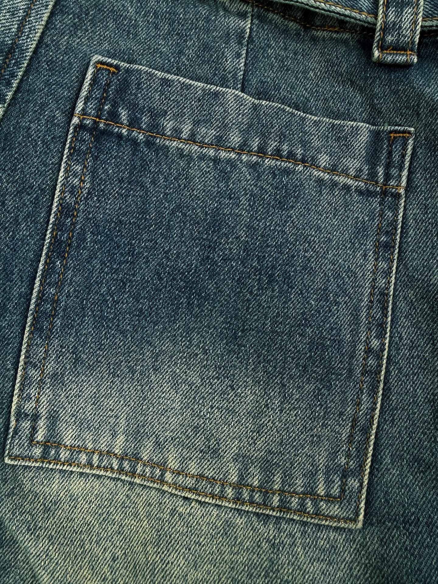 2026 Women’s Way Leather Patch Jeans (EE408)