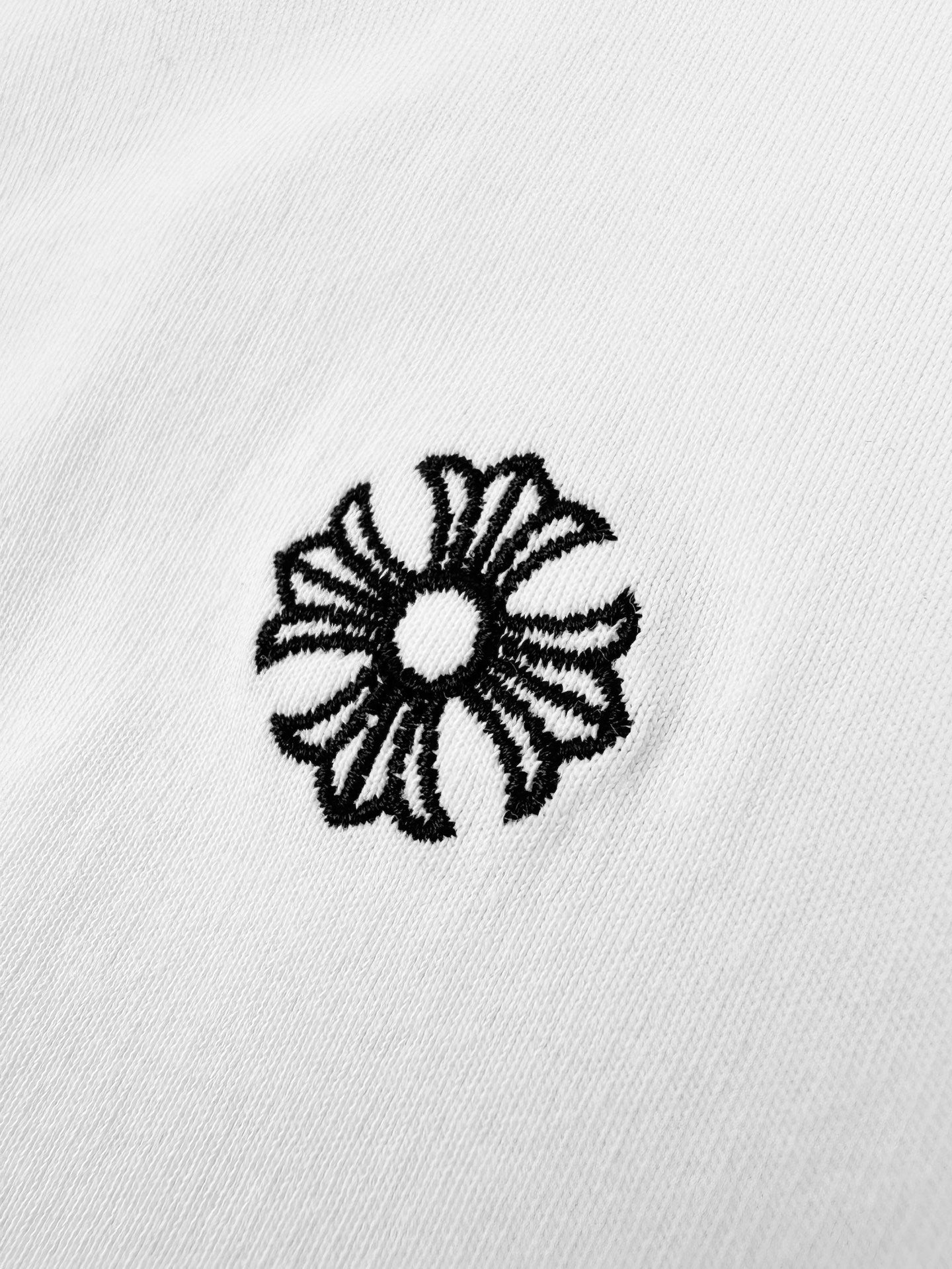 2026 Women’s CH Cross Motif Short-Sleeved T-Shirt (DD122)