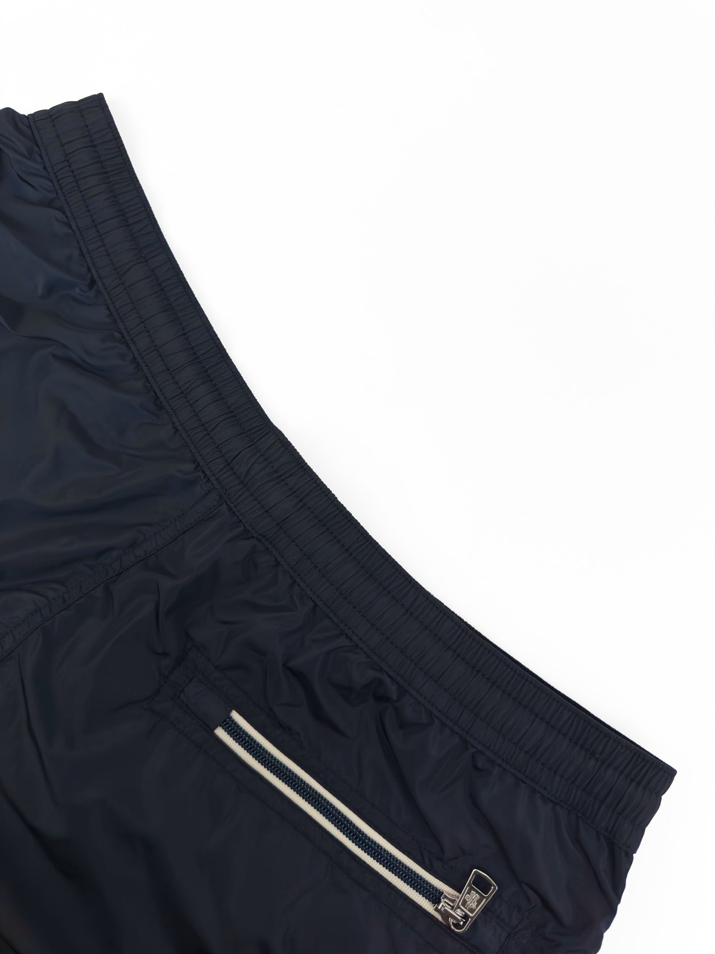 2026 New Mon Patch Logo Shorts (BB829-A40)