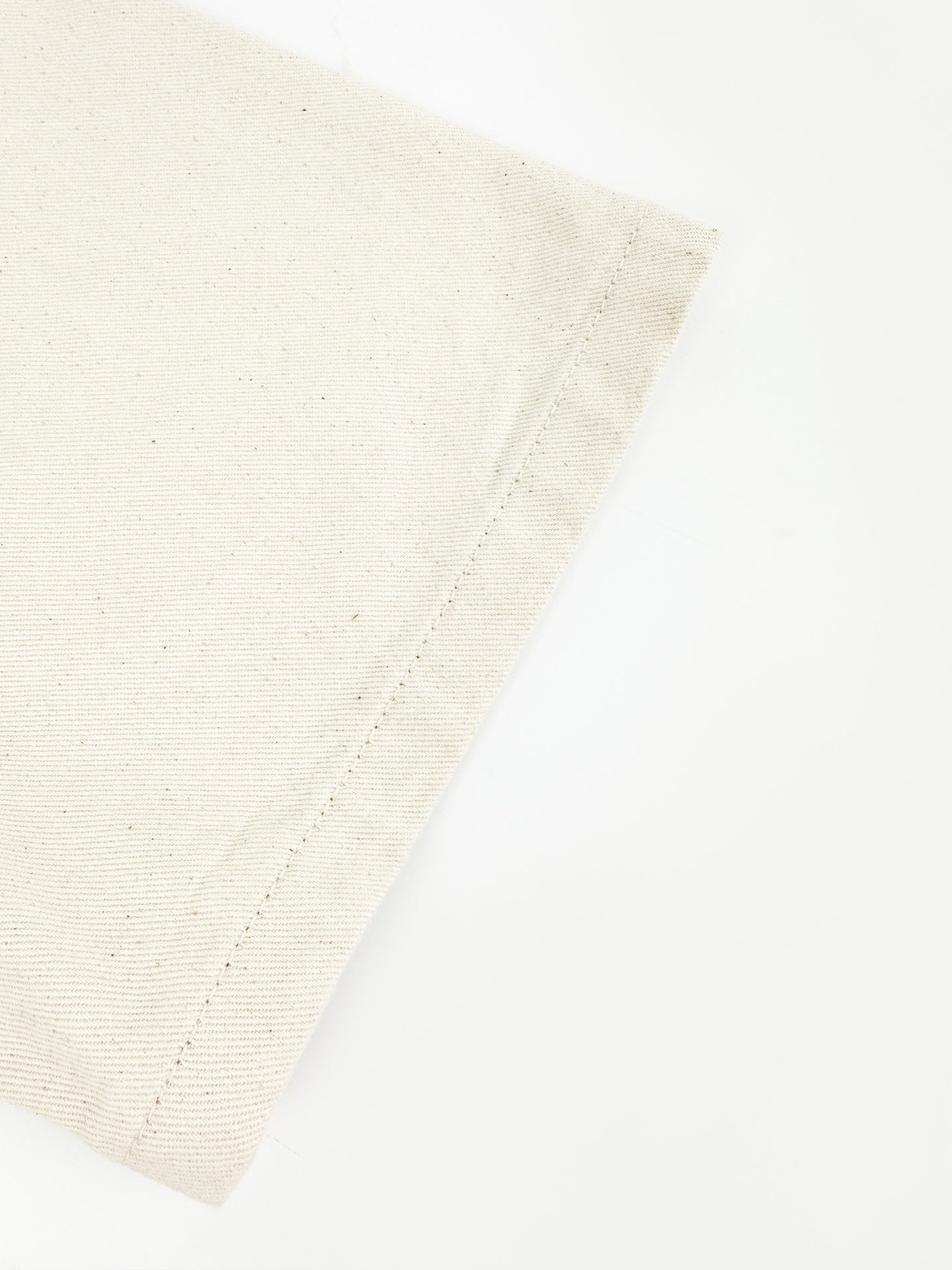 2026 New Triangle Brand Besticktes Poloshirt aus Wollmischung mit Reißverschluss vorne (25127-A70)