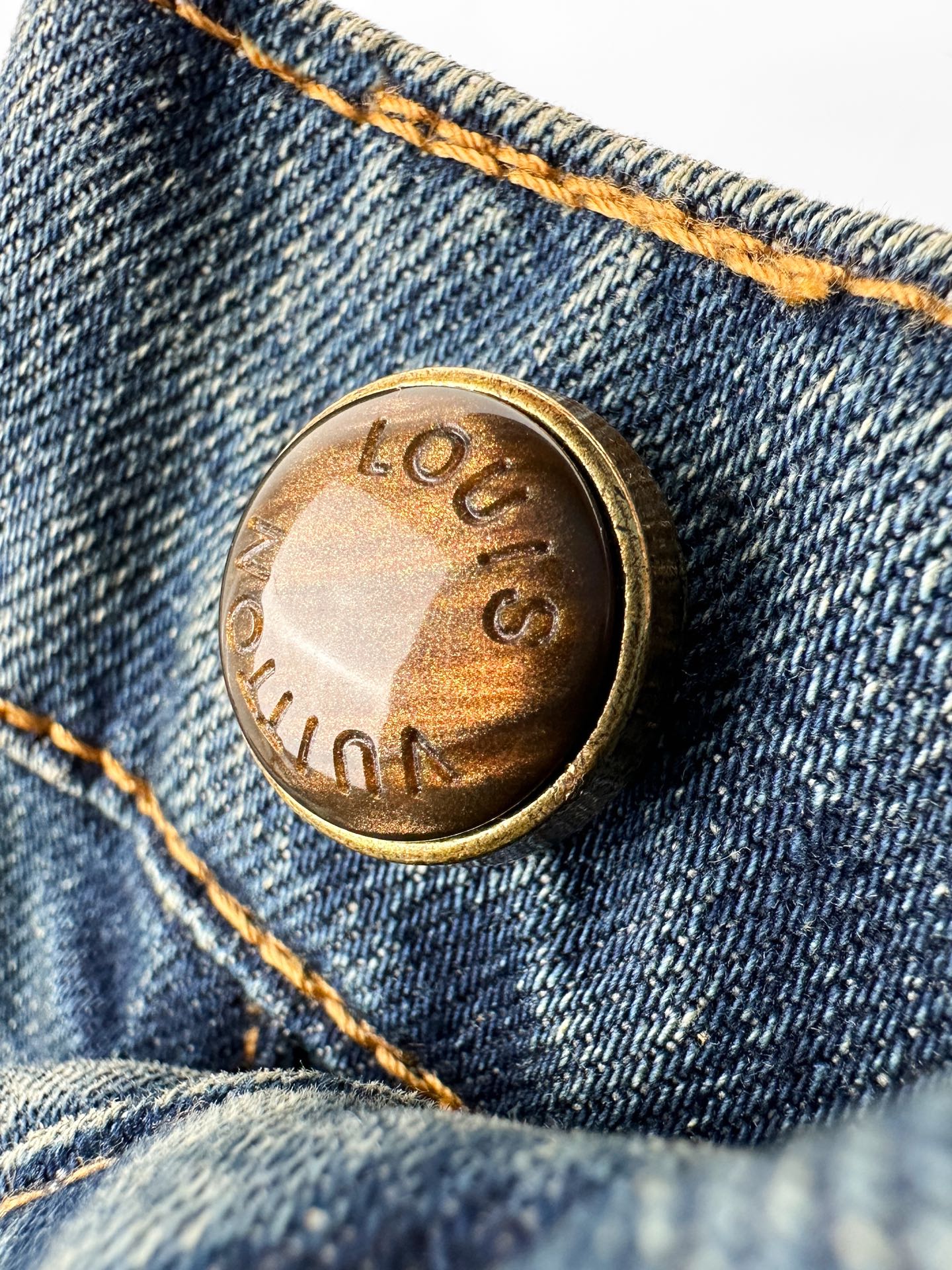 2026 New Model LY Leather Detail Pockets Denim Jeans (BB4018-B80)