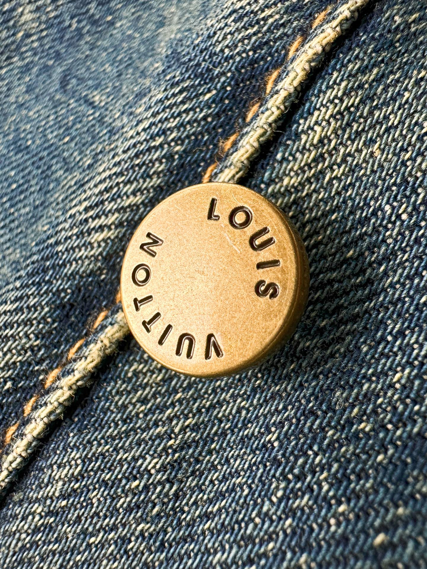 2026 New Model LY Leather Detail Pockets Denim Jeans (BB4018-B80)