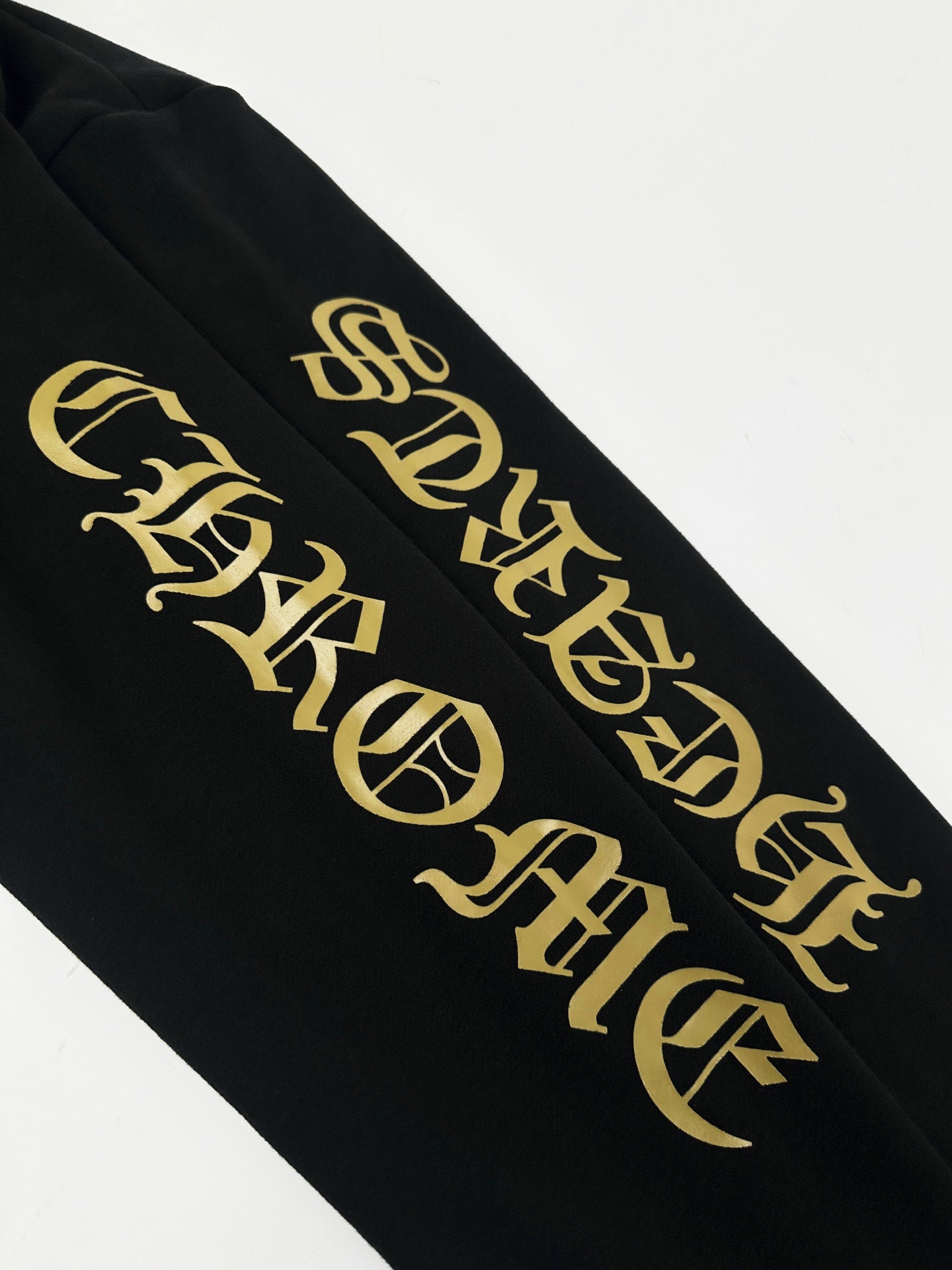 2026 New Model CH Logo Printed Hooded Sweatshirt (AA690-B10)