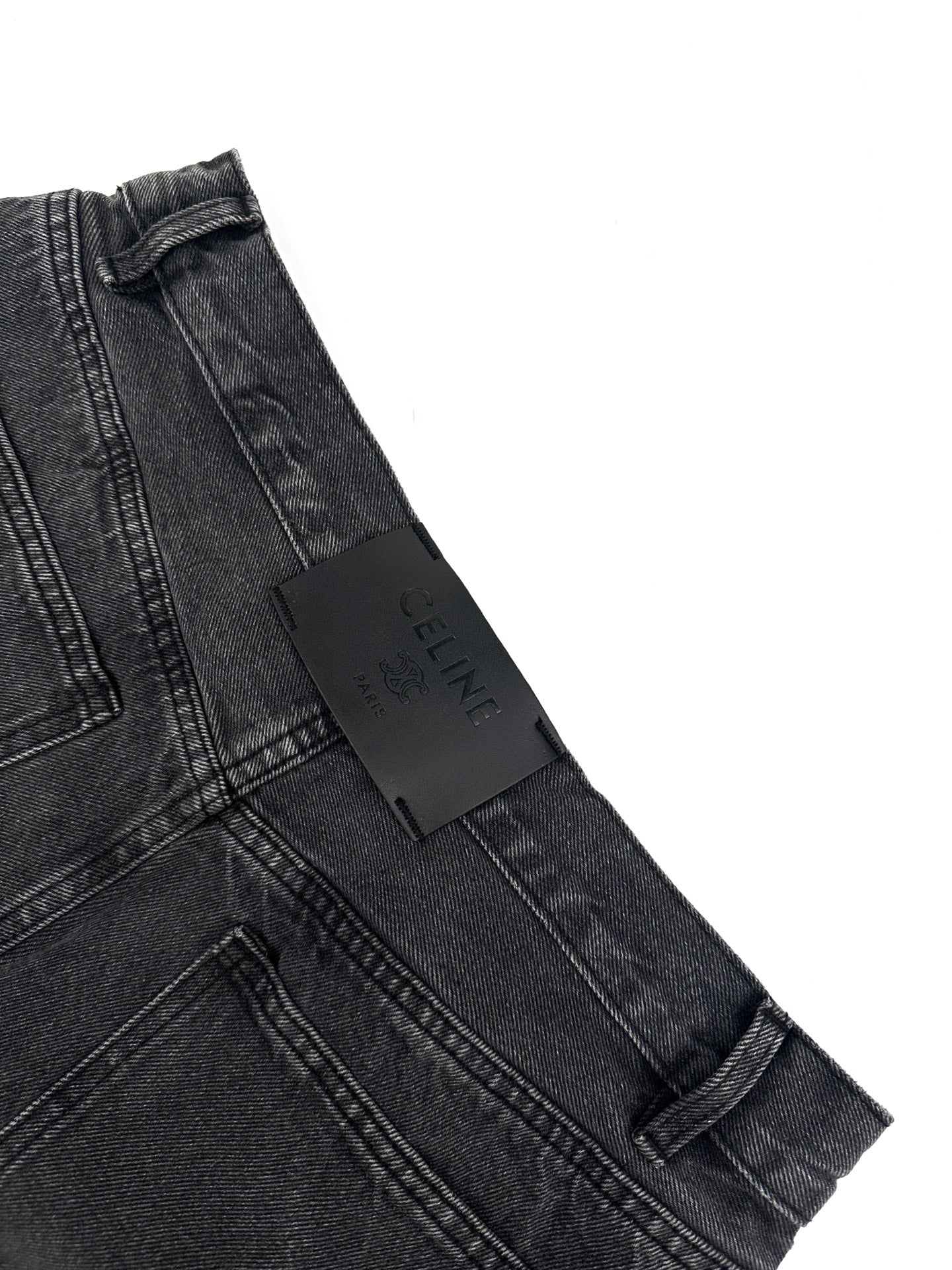 2026 New Model Ce Leather Embroidered Denim Pants (BB4007-B65)