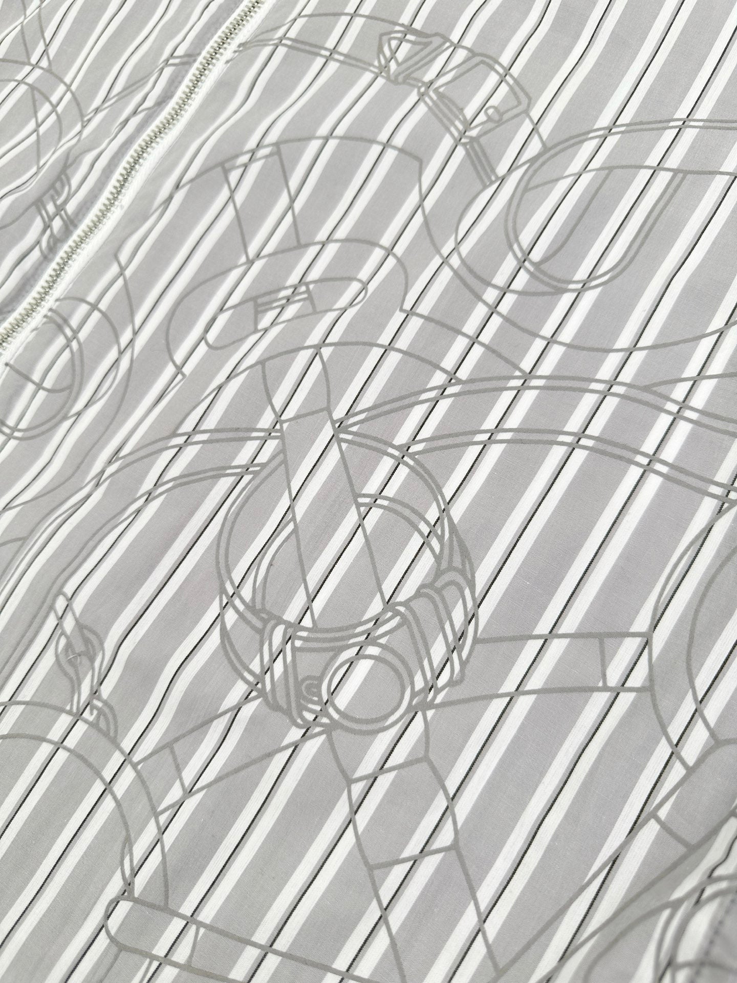2026 new model H logo printed striped coat (BB4009-C00)