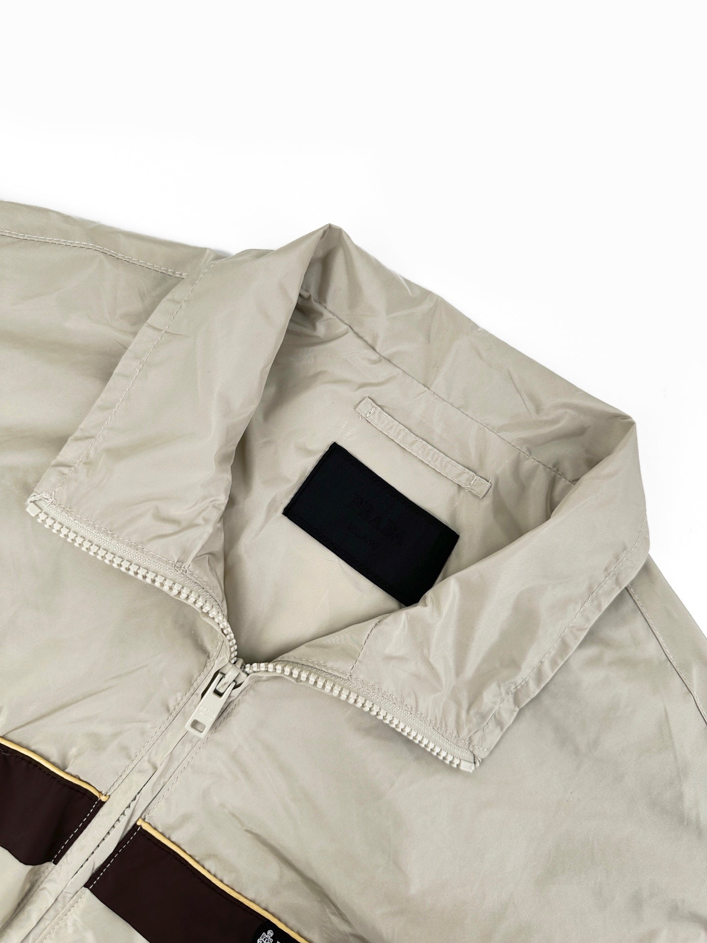 2026 New Model Triangle Brand Multi-color Nylon Coat (BB4010-B60)