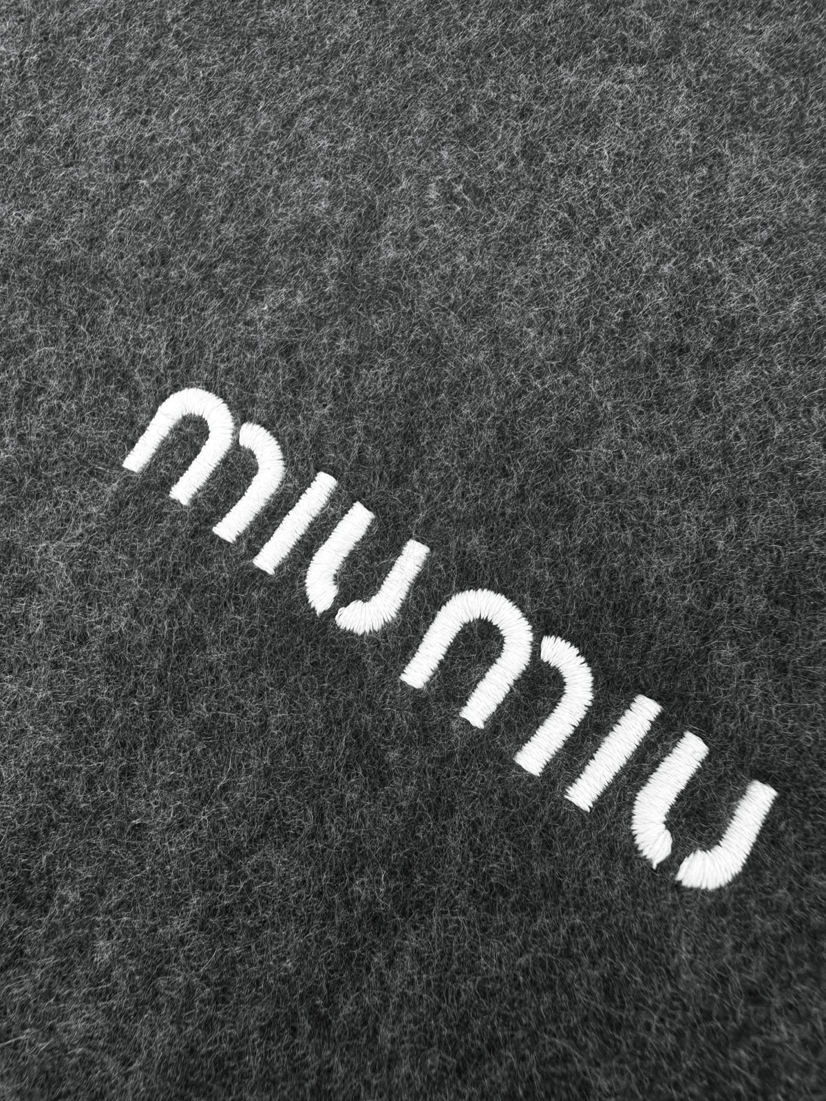 2026 New MM Embroidered Logo Hooded Coat (CC7020-B65)