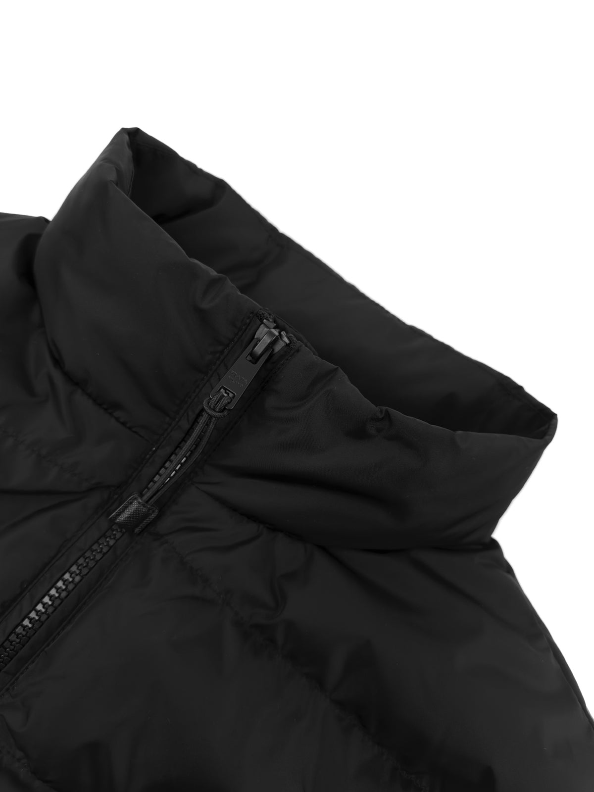 2026 New Model Triangle Brand Down Jacket (BB4029-D65)