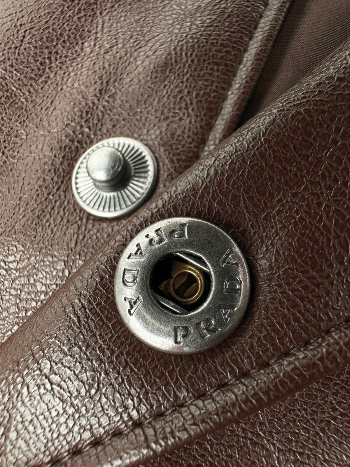 2026 New Model Triangle Brand Single Button Leather Jacket (CC7043-C05)