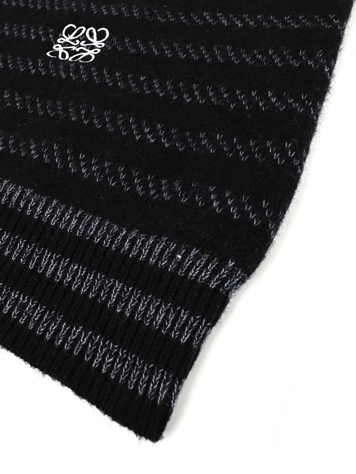 2026 New Style Way Embroidered Striped Jacquard Sweater (AA633-B50)