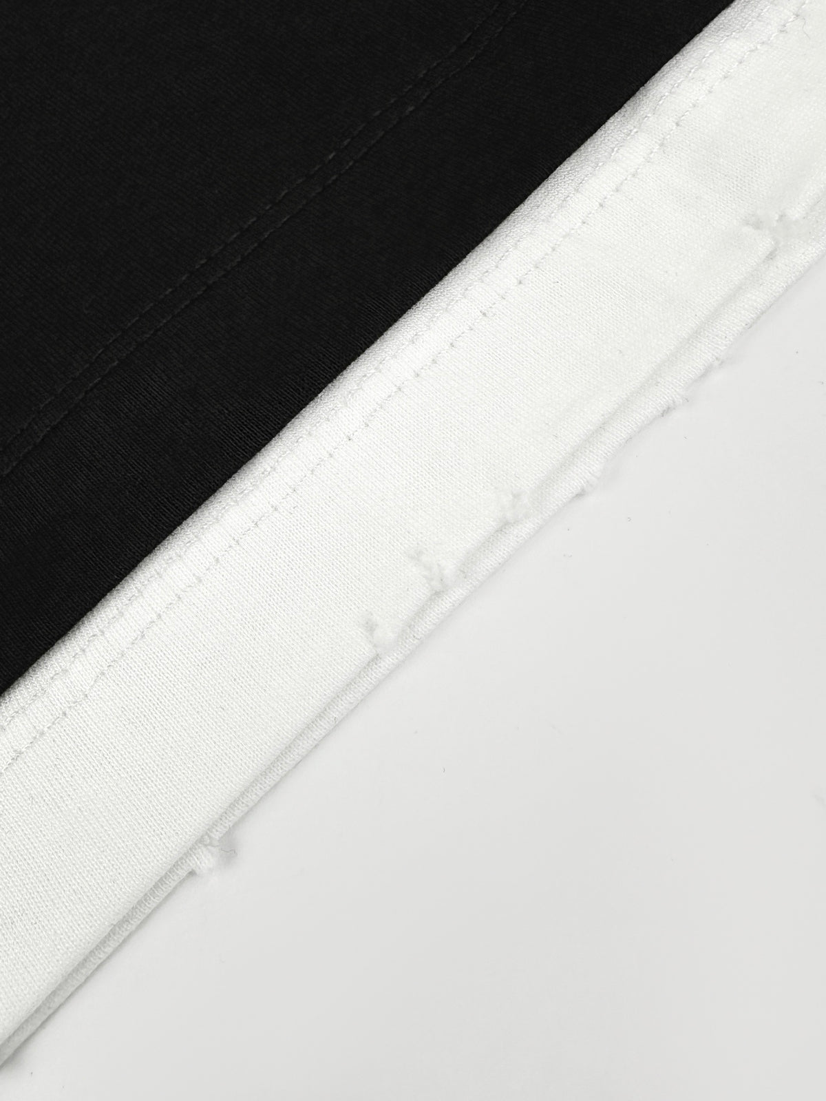 2026 New Model Triangle Brand Long-Sleeved Shirt (CC7039-A65)
