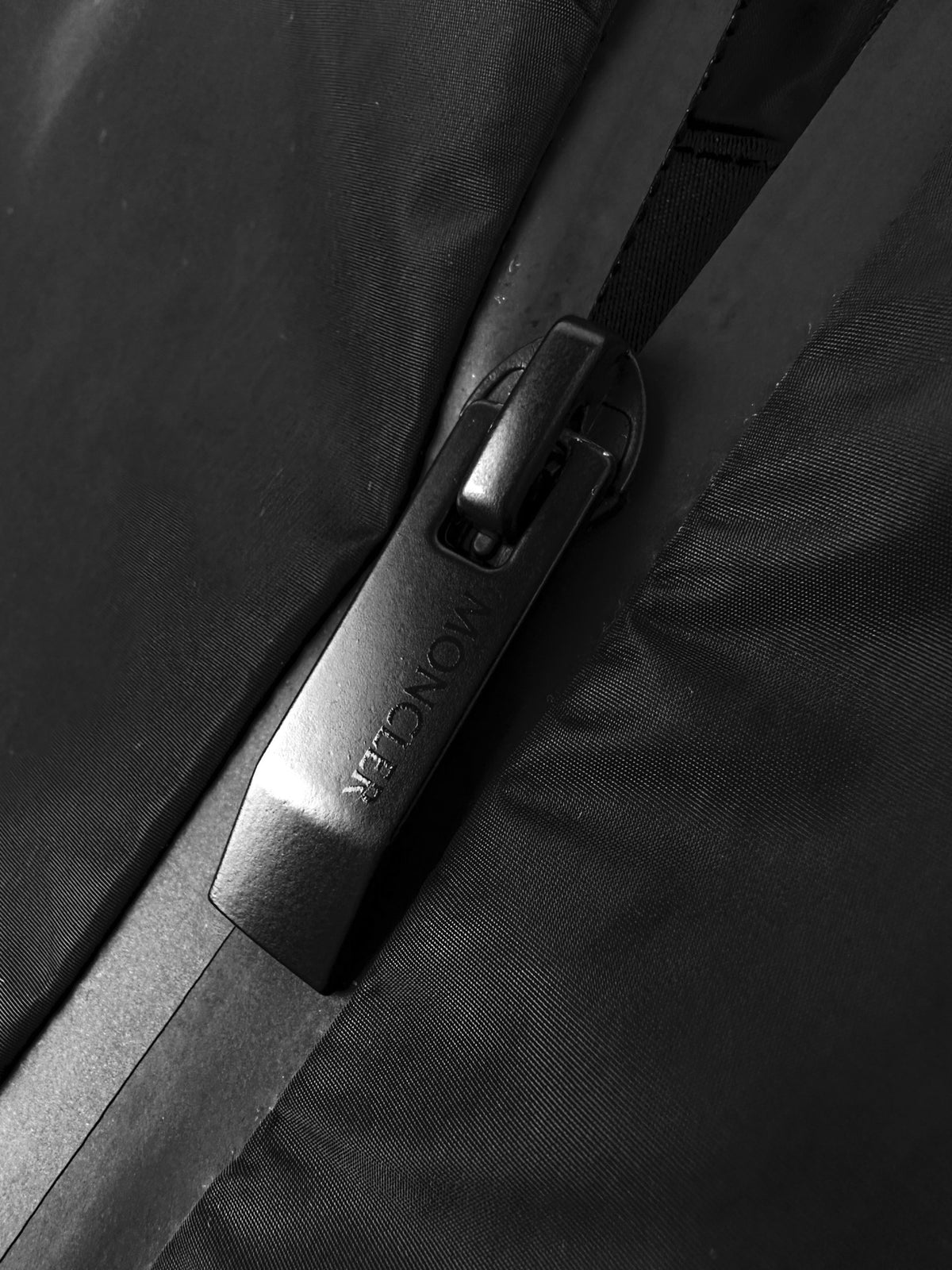 2026 New Model Mon Embossed Pocket Hooded Coat (BB4046-B90)