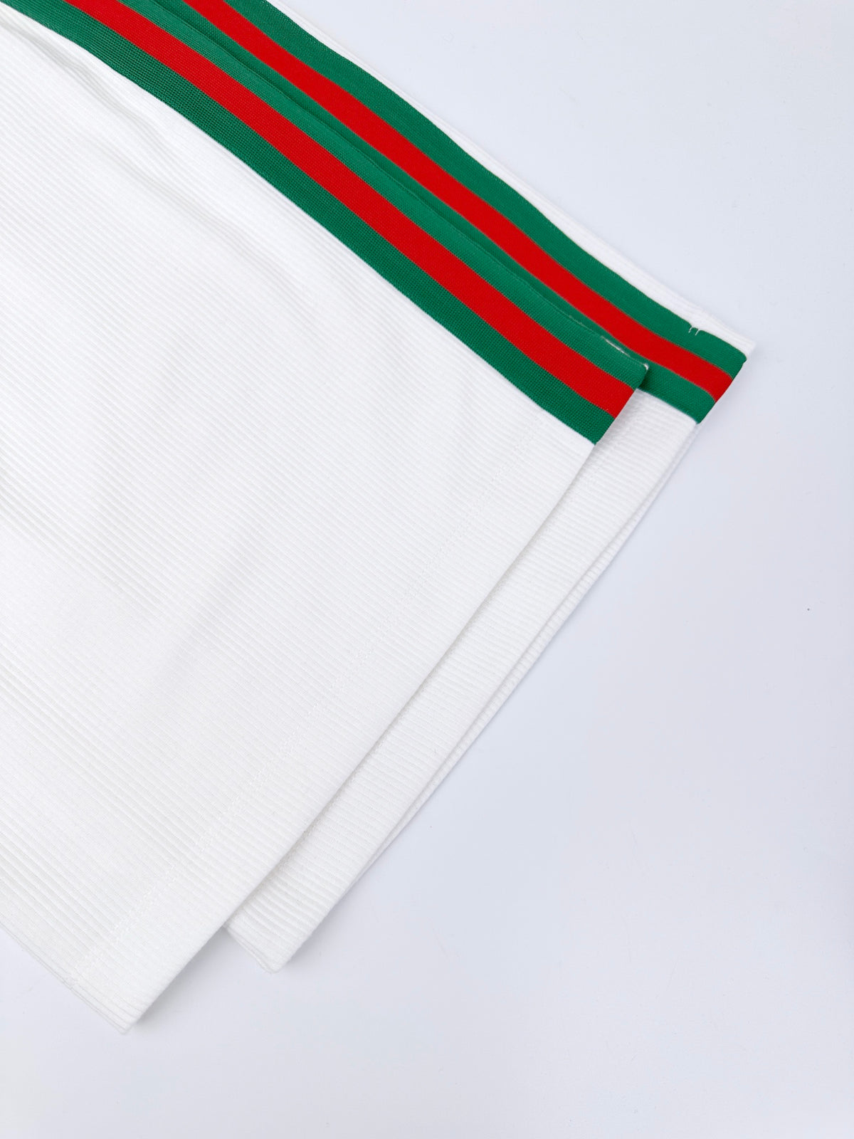 2026 Women's GU Embroidered Color-Contrasting Striped Pants (DD182)